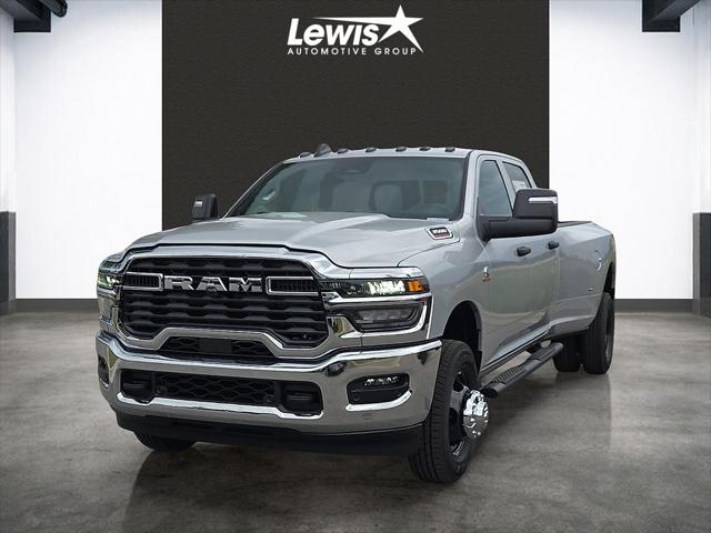 2026 RAM Ram 3500 RAM 3500 TRADESMAN CREW CAB 4X4 8 BOX