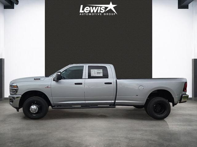 2026 RAM Ram 3500 RAM 3500 TRADESMAN CREW CAB 4X4 8 BOX