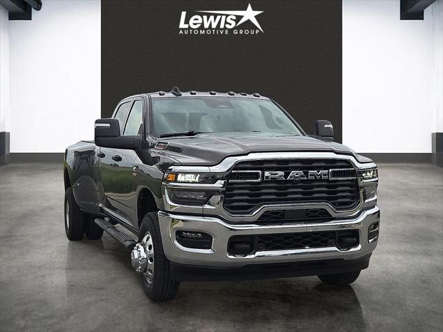 2026 Ram 3500 Tradesman Crew Cab 4x4 8' Box