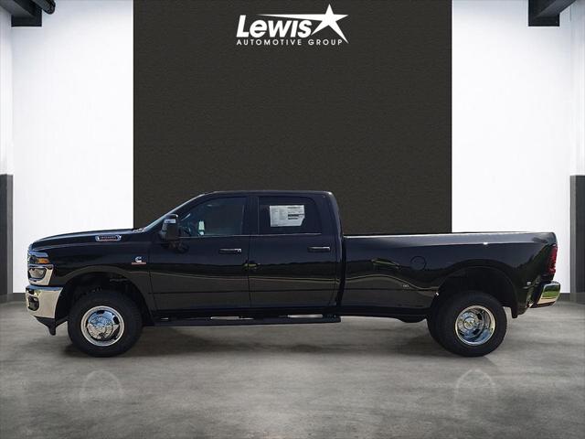 2026 RAM Ram 3500 RAM 3500 TRADESMAN CREW CAB 4X4 8 BOX