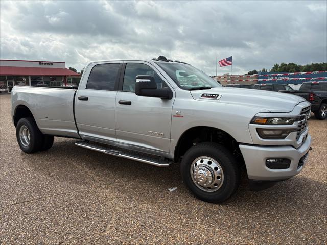 2026 RAM 3500 RAM 3500 BIG HORN CREW CAB 4X4 8 BOX