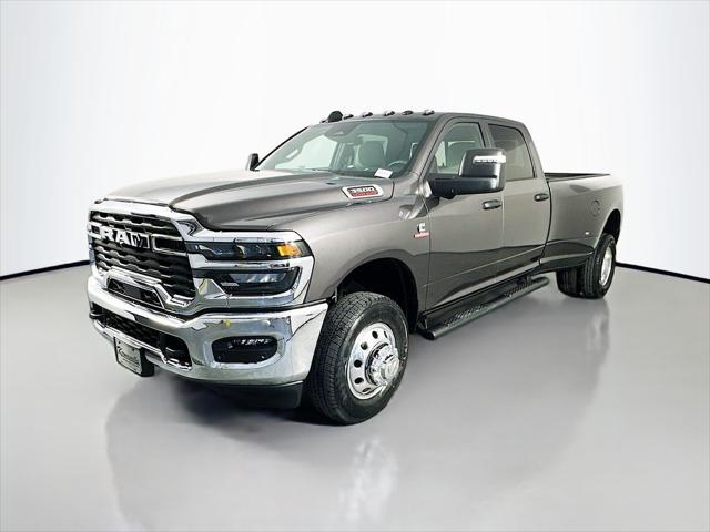 2026 RAM Ram 3500 RAM 3500 TRADESMAN CREW CAB 4X4 8 BOX