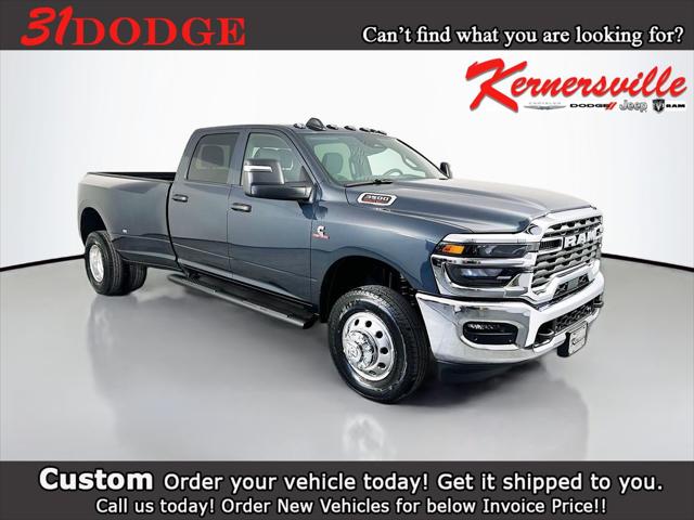 2026 RAM Ram 3500 RAM 3500 TRADESMAN CREW CAB 4X4 8 BOX