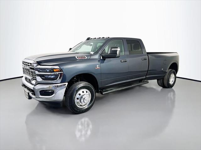 2026 RAM Ram 3500 RAM 3500 TRADESMAN CREW CAB 4X4 8 BOX