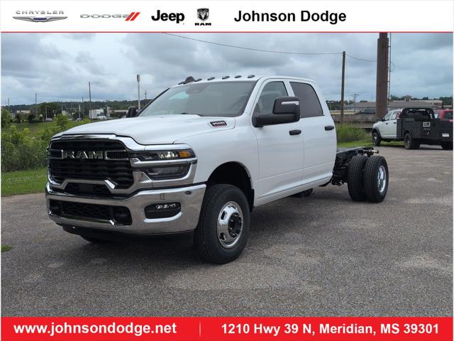 2026 RAM Ram 3500 Chassis Cab RAM 3500 TRADESMAN CREW CAB CHASSIS 4X4 60 CA