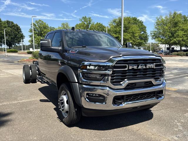 2026 RAM Ram 5500 Chassis Cab RAM 5500 TRADESMAN CHASSIS CREW CAB 4X4 84 CA