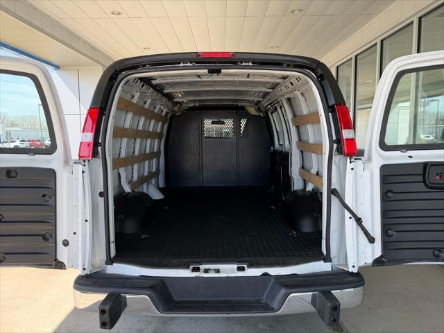 2024 GMC Savana Cargo RWD 2500 Regular Wheelbase Work Van