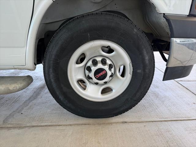 2024 GMC Savana Cargo RWD 2500 Regular Wheelbase Work Van