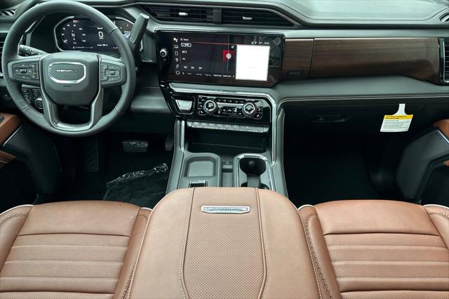 2026 GMC Sierra 2500HD Crew Cab, Standard Bed, Denali Ultimate, 4WD