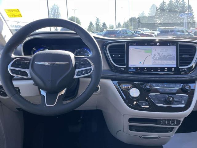 2024 Chrysler Pacifica Touring L 2024 Chrysler Pacifica Touring L