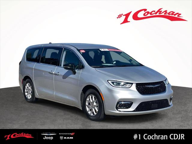 2024 Chrysler Pacifica Touring L 2024 Chrysler Pacifica Touring L