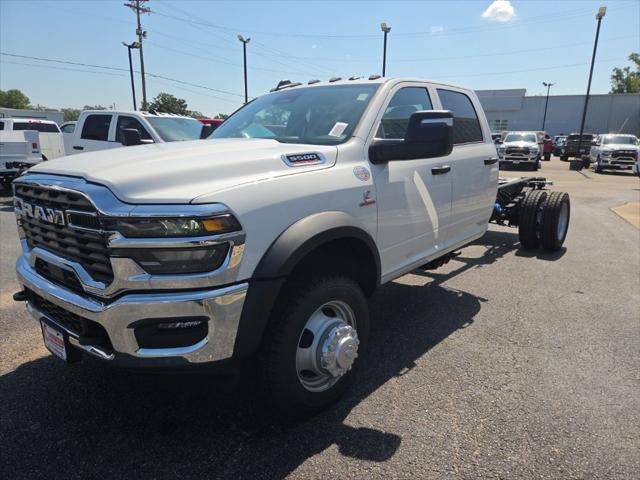 2026 RAM 5500 Chassis RAM 5500 TRADESMAN CHASSIS CREW CAB 4X4 84 CA