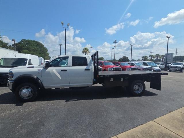 2026 RAM 5500 Chassis RAM 5500 TRADESMAN CHASSIS CREW CAB 4X4 84 CA