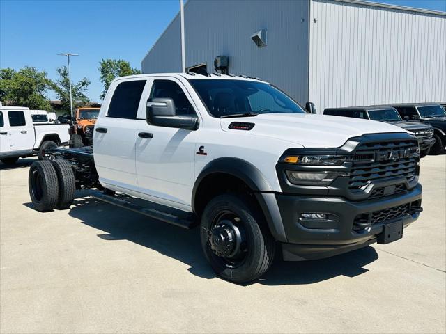 2026 RAM 5500 Chassis RAM 5500 TRADESMAN CHASSIS CREW CAB 4X4 60 CA