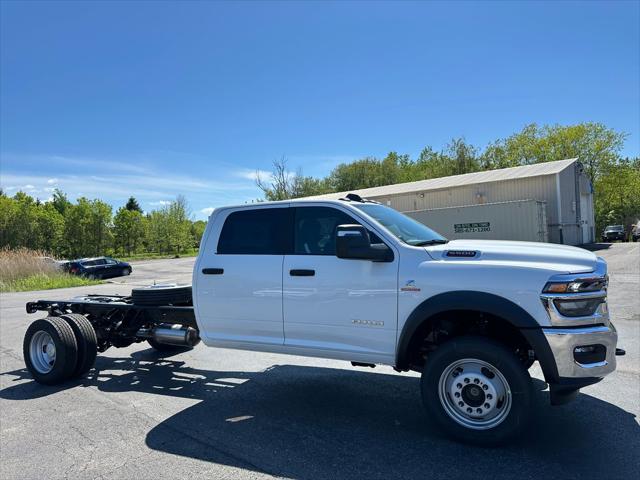 2026 RAM Ram 5500 Chassis Cab RAM 5500 BIG HORN CHASSIS CREW CAB 4X4 84 CA