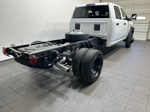 2026 RAM Ram 5500 Chassis Cab RAM 5500 TRADESMAN CHASSIS CREW CAB 4X4 60 CA