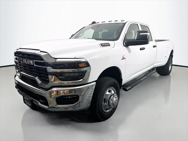 2026 RAM Ram 3500 RAM 3500 TRADESMAN CREW CAB 4X4 8 BOX