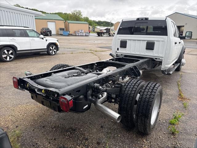 2026 RAM Ram 5500 Chassis Cab RAM 5500 TRADESMAN CHASSIS CREW CAB 4X4 84 CA
