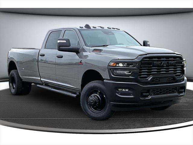 2026 RAM Ram 3500 RAM 3500 TRADESMAN CREW CAB 4X4 8 BOX