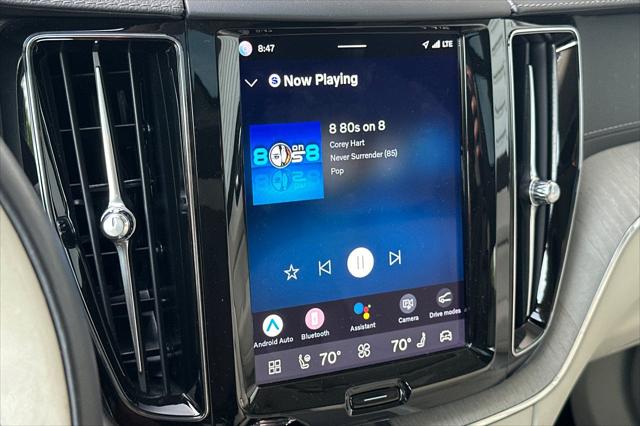 2023 Volvo XC60 Recharge T8 Ultimate Dark Theme