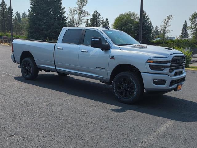 2026 RAM Ram 3500 RAM 3500 LARAMIE CREW CAB 4X4 8 BOX
