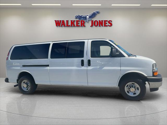 2024 Chevrolet Express Passenger RWD 3500 Extended Wheelbase LT