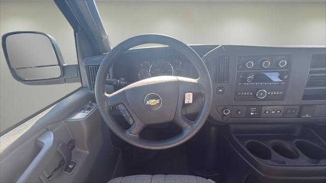 2024 Chevrolet Express Passenger RWD 3500 Extended Wheelbase LT