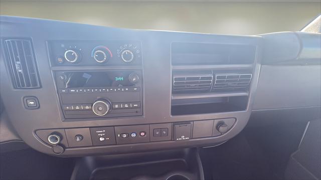 2024 Chevrolet Express Passenger RWD 3500 Extended Wheelbase LT