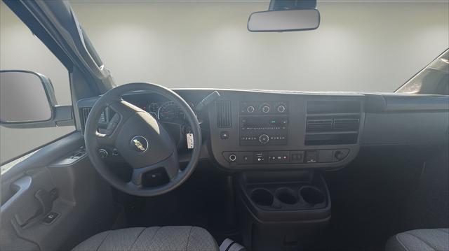 2024 Chevrolet Express Passenger RWD 3500 Extended Wheelbase LT