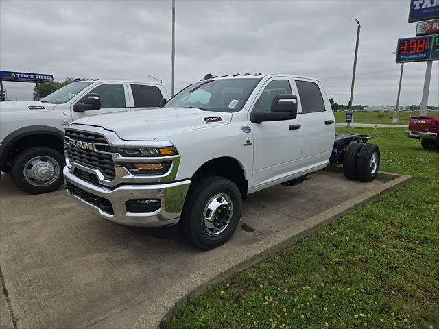 2026 RAM Ram 3500 Chassis Cab RAM 3500 TRADESMAN CREW CAB CHASSIS 4X4 60 CA 2026 RAM Ram 3500 Chassis Cab RAM 3500 TRADESMAN CREW CAB CHASSIS 4X4 60 CA