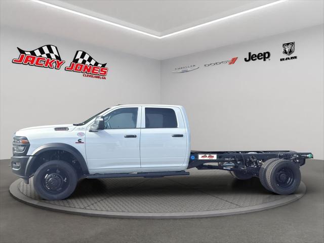 2026 RAM Ram 5500 Chassis Cab RAM 5500 TRADESMAN CHASSIS CREW CAB 4X4 84 CA
