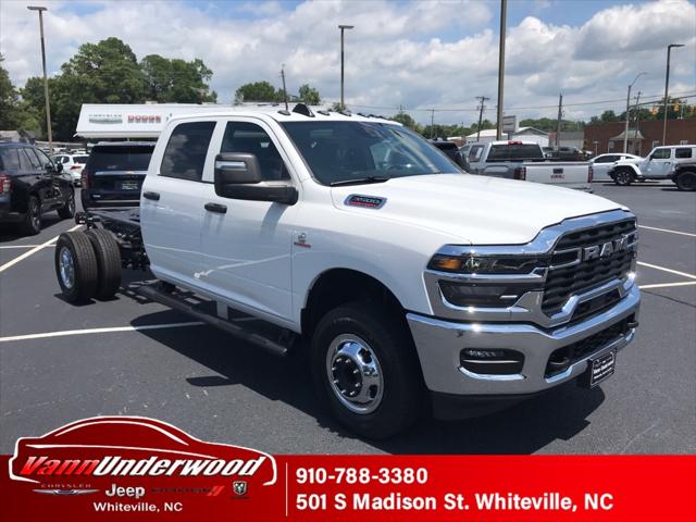 2026 RAM 3500 Chassis RAM 3500 TRADESMAN CREW CAB CHASSIS 4X4 60 CA
