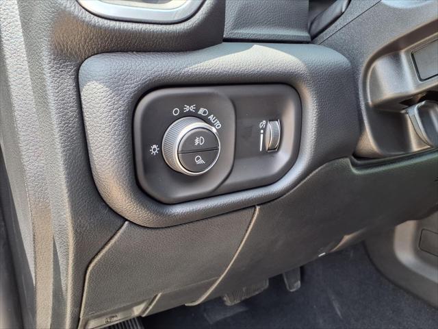 2026 Ram 3500 Lone Star Crew Cab 4x4 8' Box