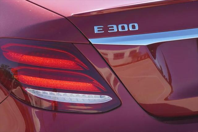 2017 Mercedes-Benz E-CLASS E 300 E 300