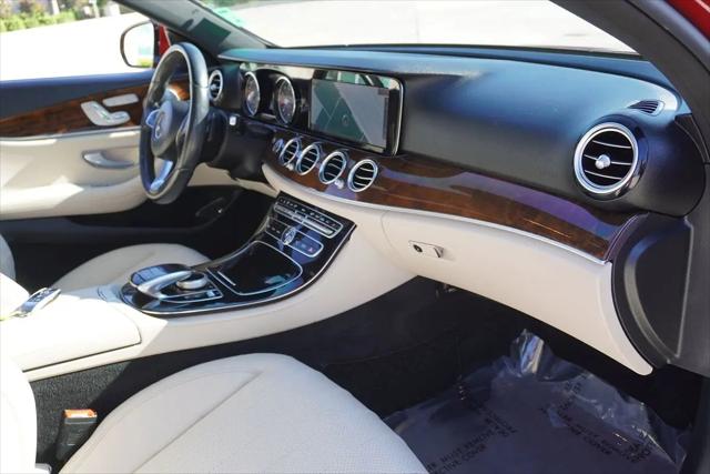 2017 Mercedes-Benz E-CLASS E 300 E 300
