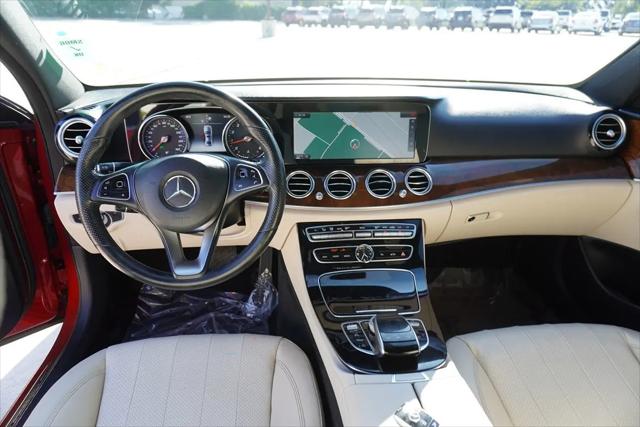 2017 Mercedes-Benz E-CLASS E 300 E 300