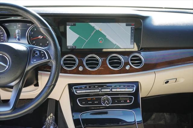 2017 Mercedes-Benz E-CLASS E 300 E 300