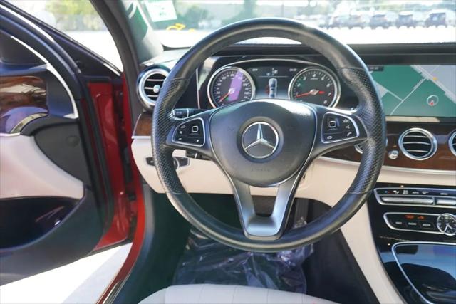 2017 Mercedes-Benz E-CLASS E 300 E 300