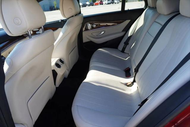 2017 Mercedes-Benz E-CLASS E 300 E 300
