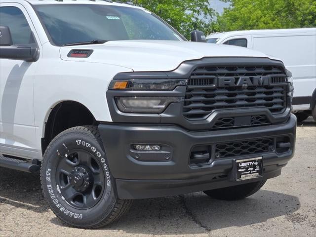 2026 RAM Ram 3500 RAM 3500 TRADESMAN CREW CAB 4X4 8 BOX
