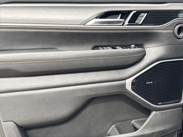 New 2026 High Gloss Black Exterior Paint Jeep Grand Wagoneer image 39