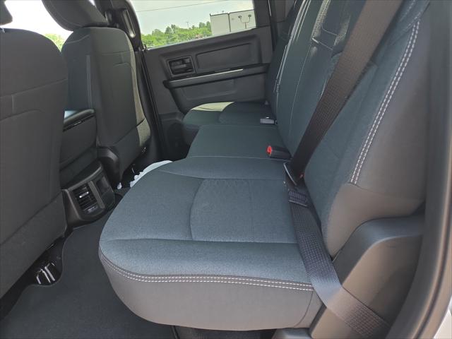 2026 Ram 2500 Black Express Crew Cab 4x4 64 Box