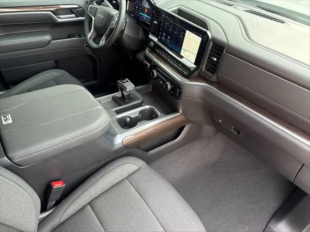 2026 Chevrolet Silverado 1500 4WD Crew Cab Standard Bed RST