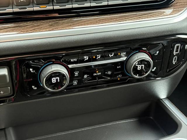 2026 Chevrolet Silverado 1500 4WD Crew Cab Standard Bed RST