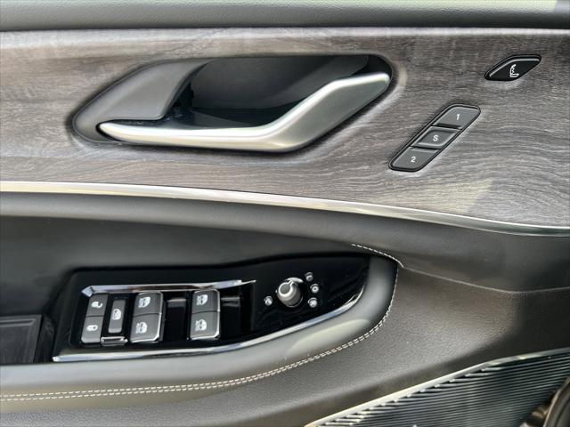 2022 Jeep Grand Cherokee Overland 4x4