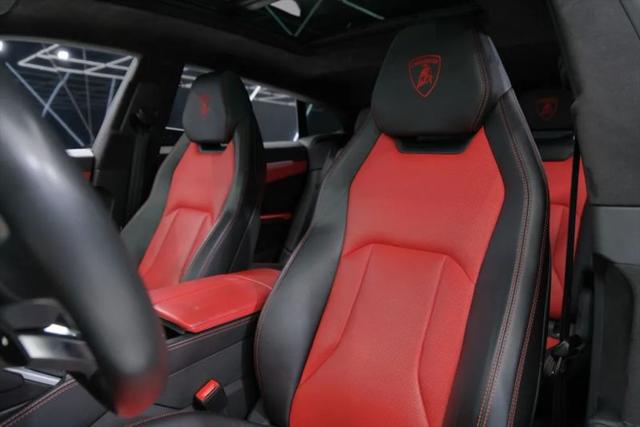 2020 Lamborghini Urus Base