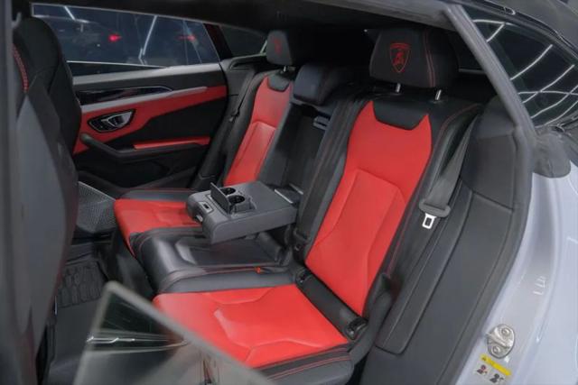 2020 Lamborghini Urus Base