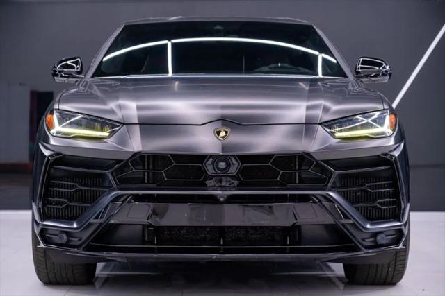 2020 Lamborghini Urus Base