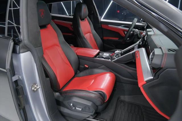 2020 Lamborghini Urus Base