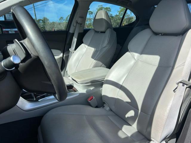 2017 Acura TLX w/Technology Package